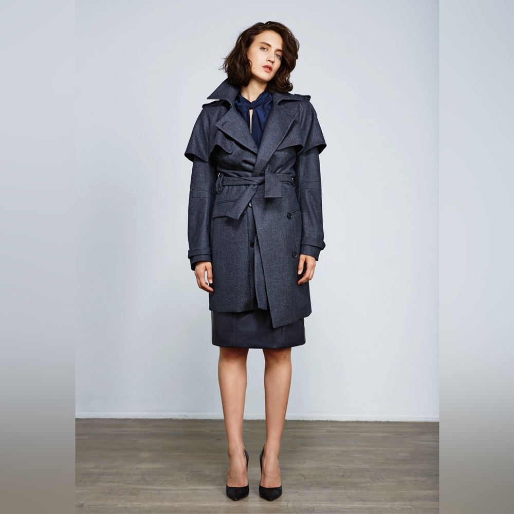 Navy & grey tweed wool trench coat with 100% silk satin lining size small new